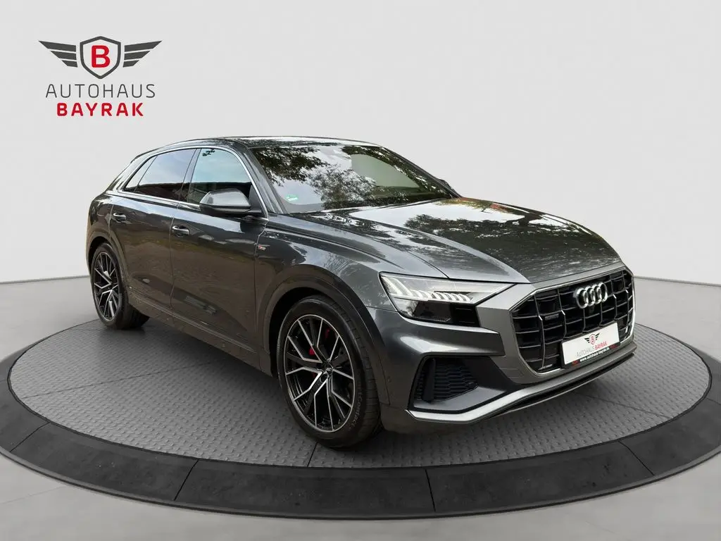 Photo 1 : Audi Q8 2018 Diesel