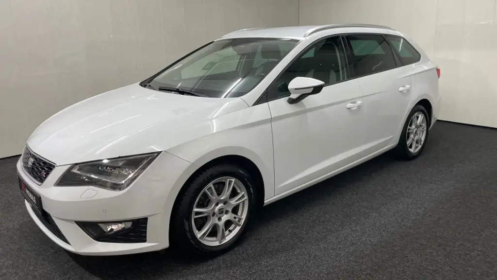 Photo 1 : Seat Leon 2015 Petrol