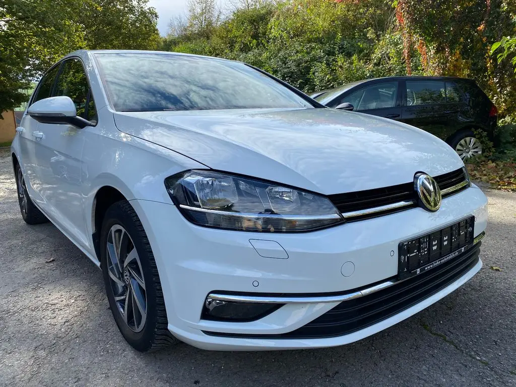 Photo 1 : Volkswagen Golf 2018 Petrol