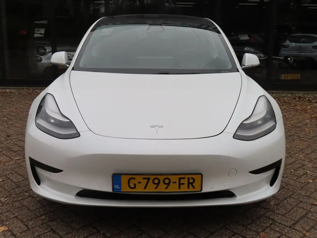 Photo 1 : Tesla Model 3 2019 Non renseigné