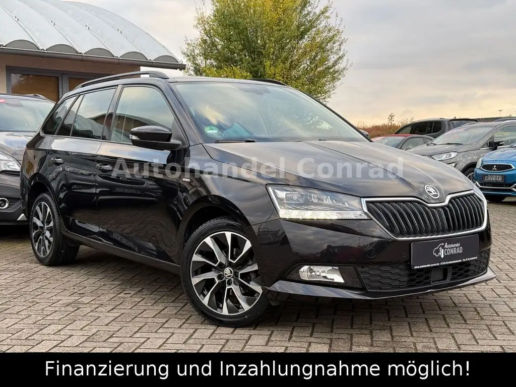 Photo 1 : Skoda Fabia 2021 Petrol