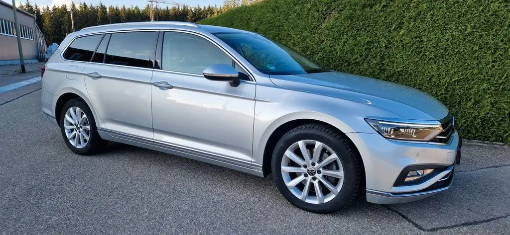 Photo 1 : Volkswagen Passat 2020 Diesel