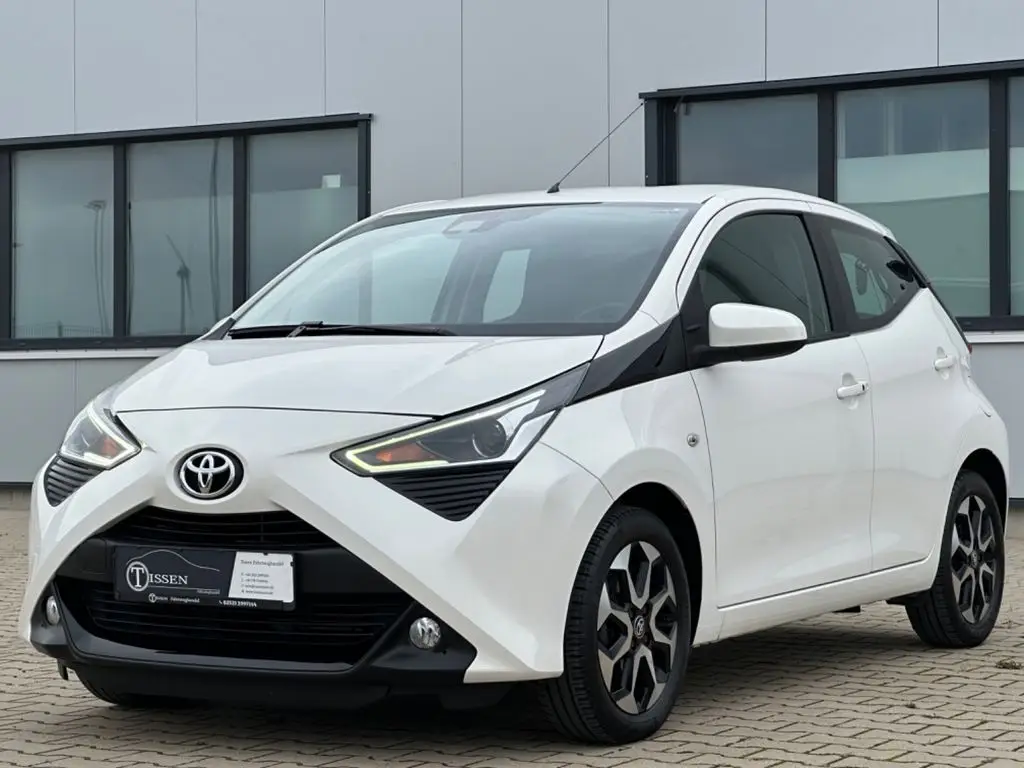 Photo 1 : Toyota Aygo X 2019 Petrol