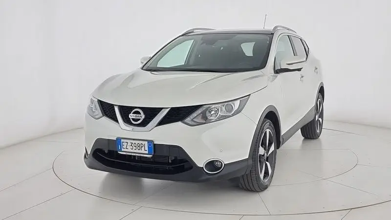 Photo 1 : Nissan Qashqai 2015 Diesel