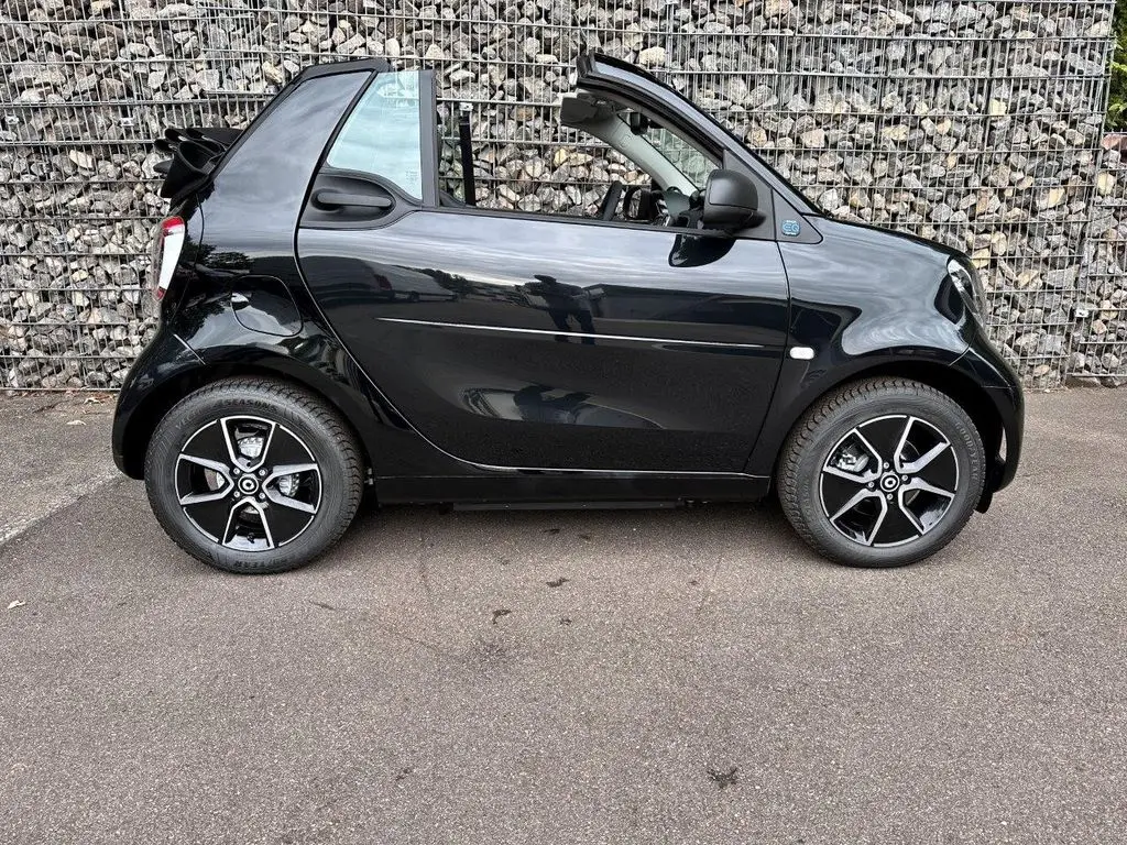 Photo 1 : Smart Fortwo 2023 Non renseigné