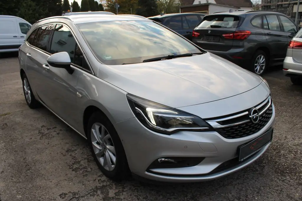 Photo 1 : Opel Astra 2018 Diesel