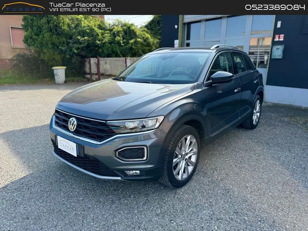 Photo 1 : Volkswagen T-roc 2020 Essence