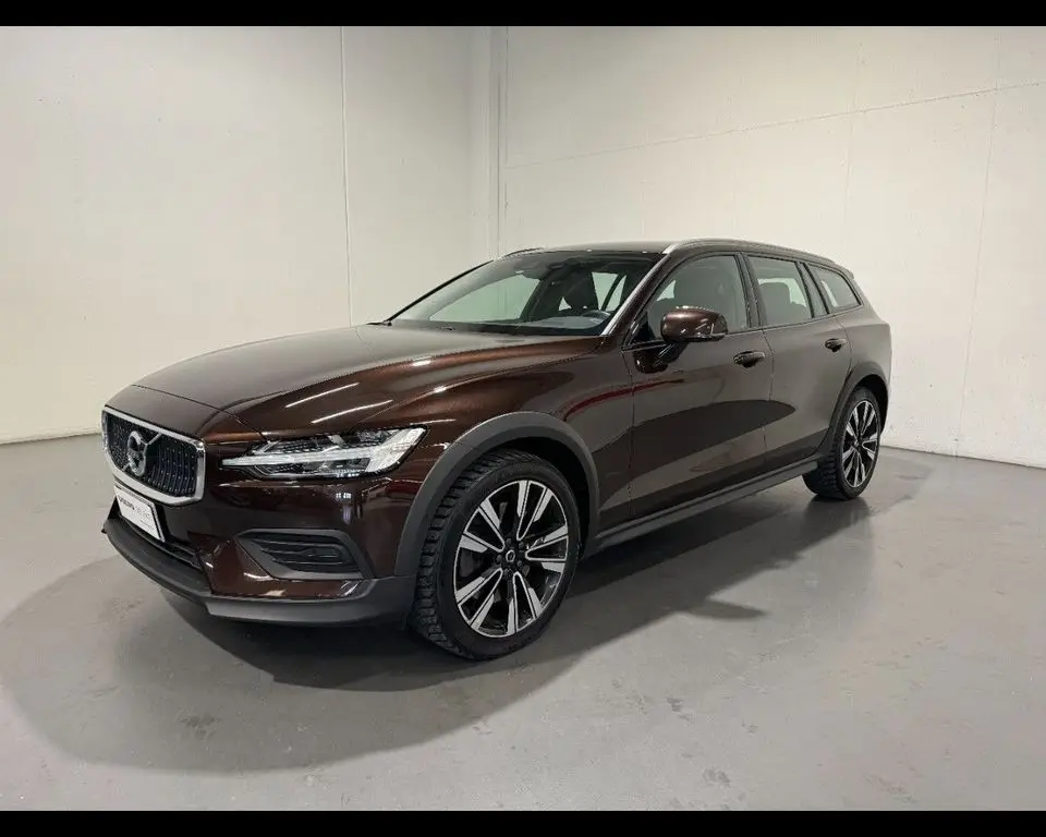 Photo 1 : Volvo V60 2020 Petrol