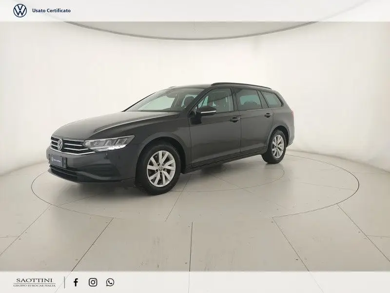 Photo 1 : Volkswagen Passat 2021 Autres