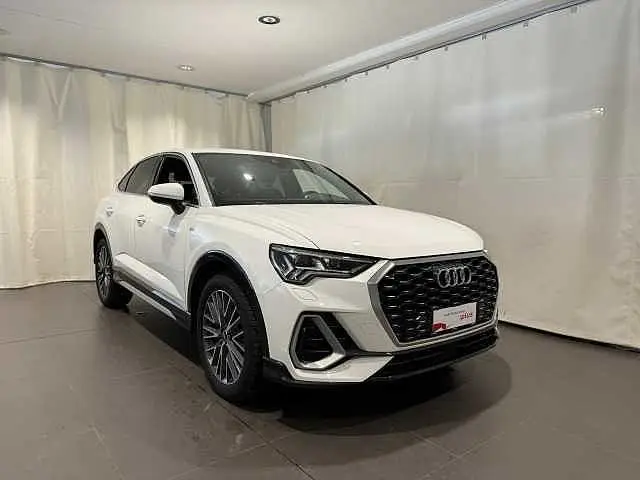 Photo 1 : Audi Q3 2020 Diesel