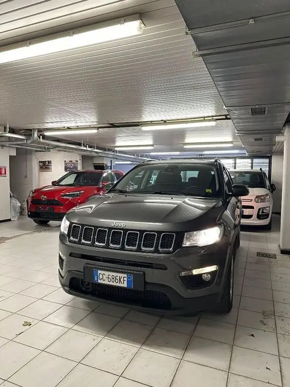 Photo 1 : Jeep Compass 2020 Petrol