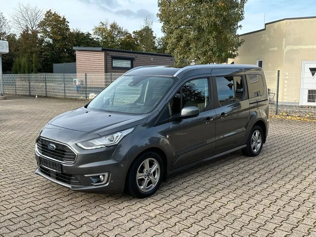 Photo 1 : Ford Grand Tourneo 2018 Diesel