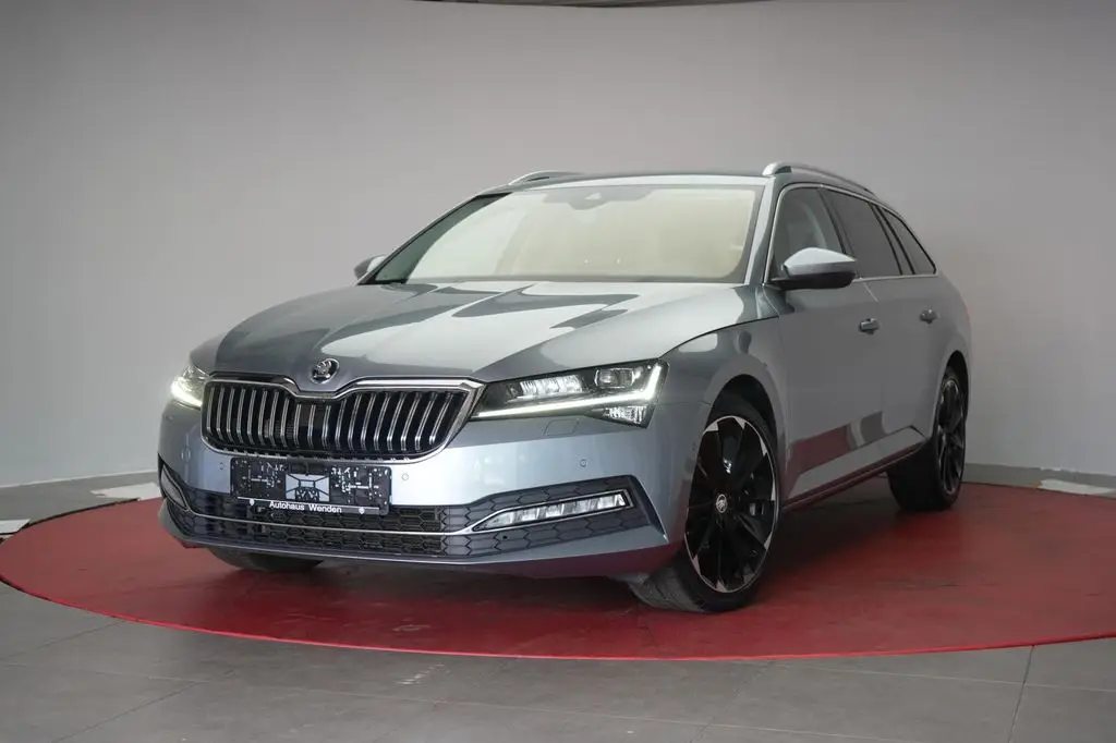 Photo 1 : Skoda Superb 2020 Essence