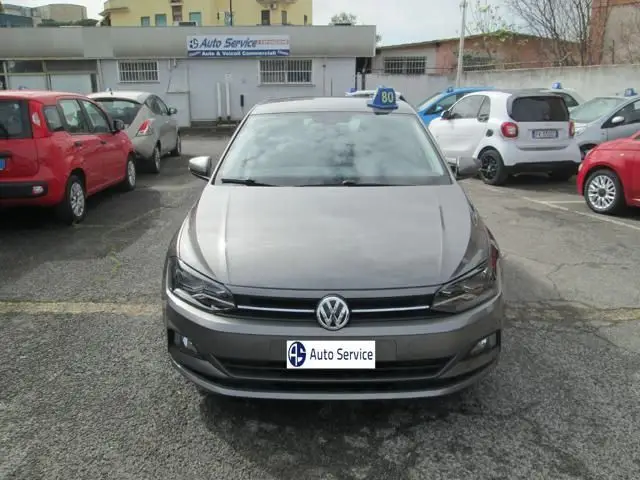 Photo 1 : Volkswagen Polo 2018 Petrol