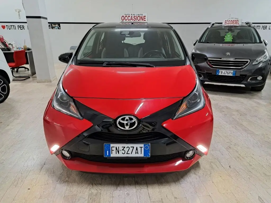 Photo 1 : Toyota Aygo X 2018 Essence