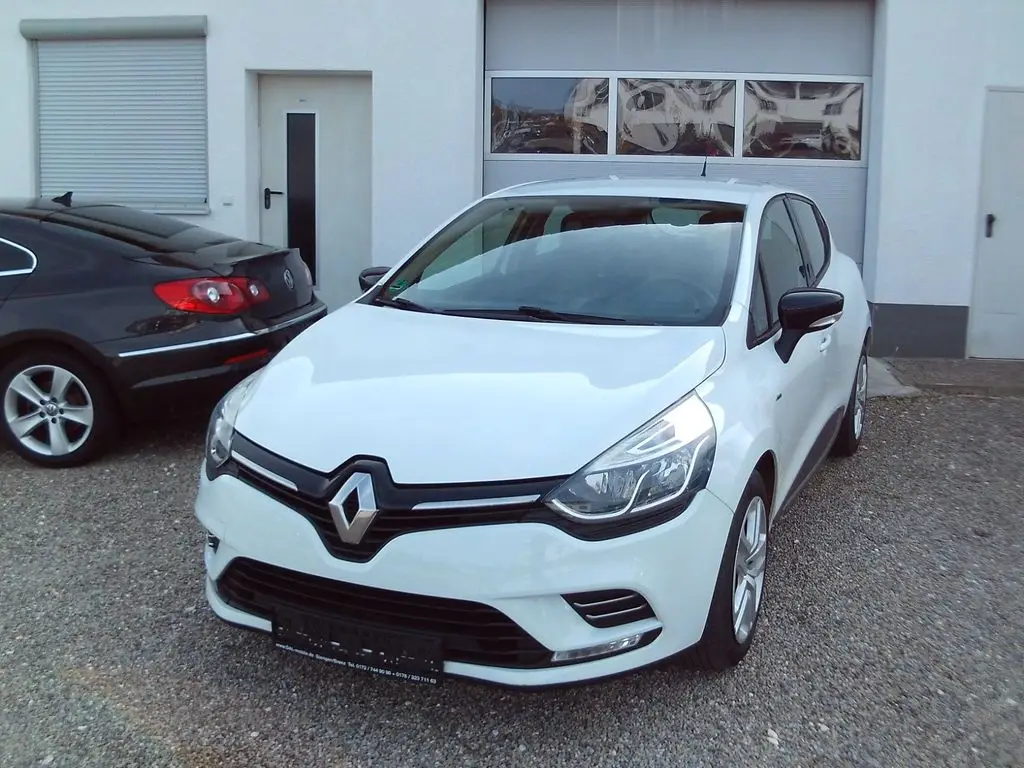 Photo 1 : Renault Clio 2017 Petrol