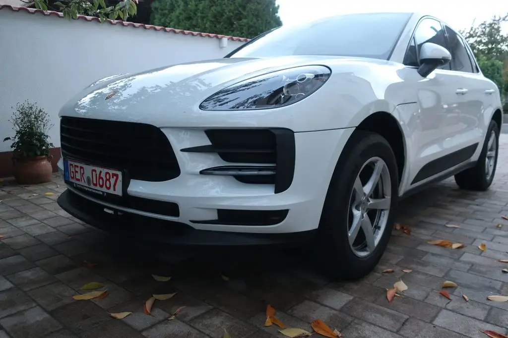 Photo 1 : Porsche Macan 2021 Petrol