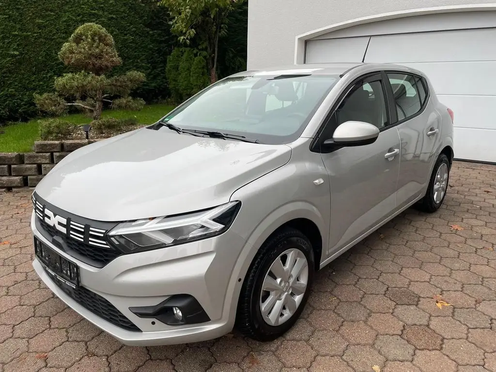 Photo 1 : Dacia Sandero 2023 Petrol