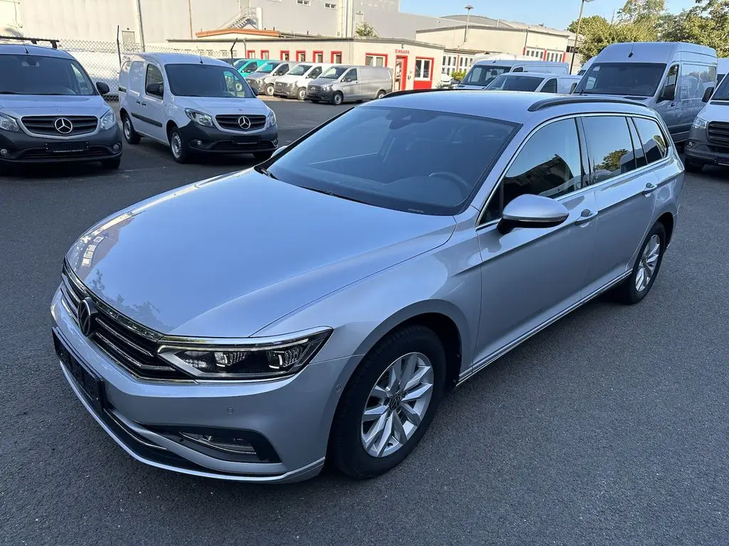 Photo 1 : Volkswagen Passat 2021 Diesel