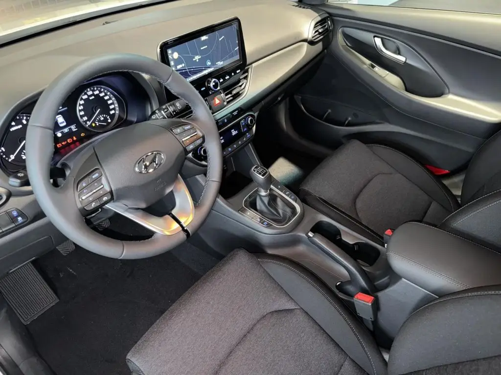 Photo 1 : Hyundai I30 2024 Essence