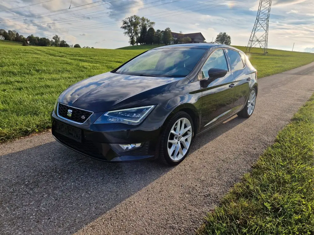 Photo 1 : Seat Leon 2015 Petrol