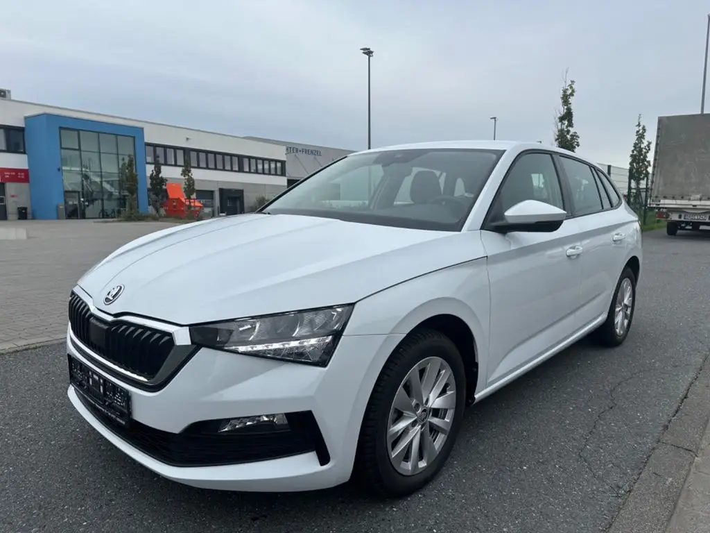 Photo 1 : Skoda Scala 2023 Petrol