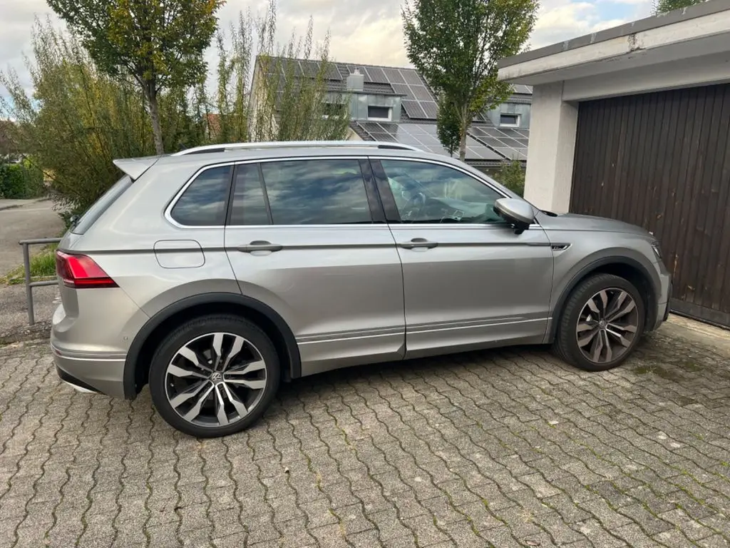 Photo 1 : Volkswagen Tiguan 2019 Diesel