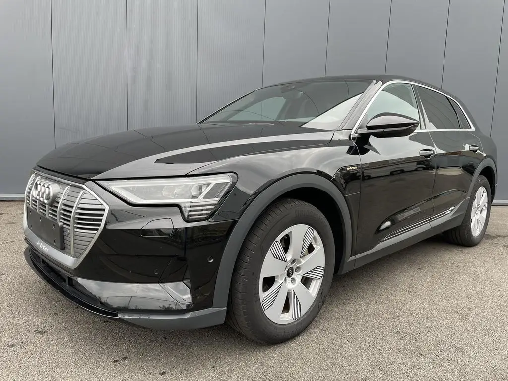 Photo 1 : Audi E-tron 2021 Non renseigné