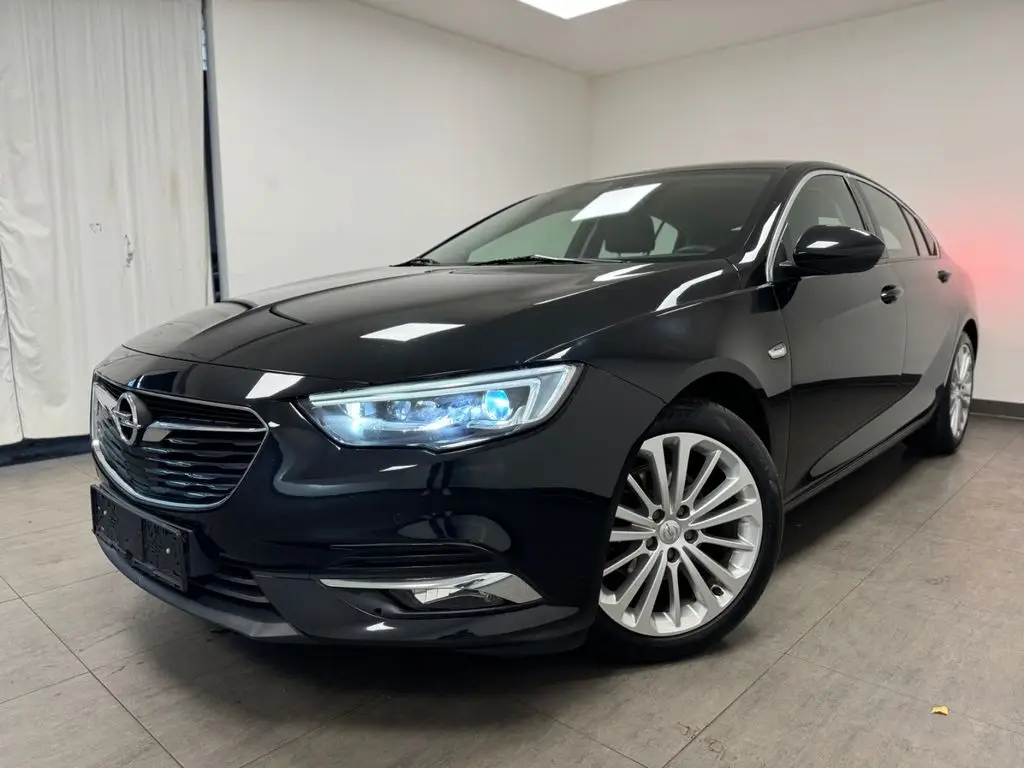 Photo 1 : Opel Insignia 2019 Petrol