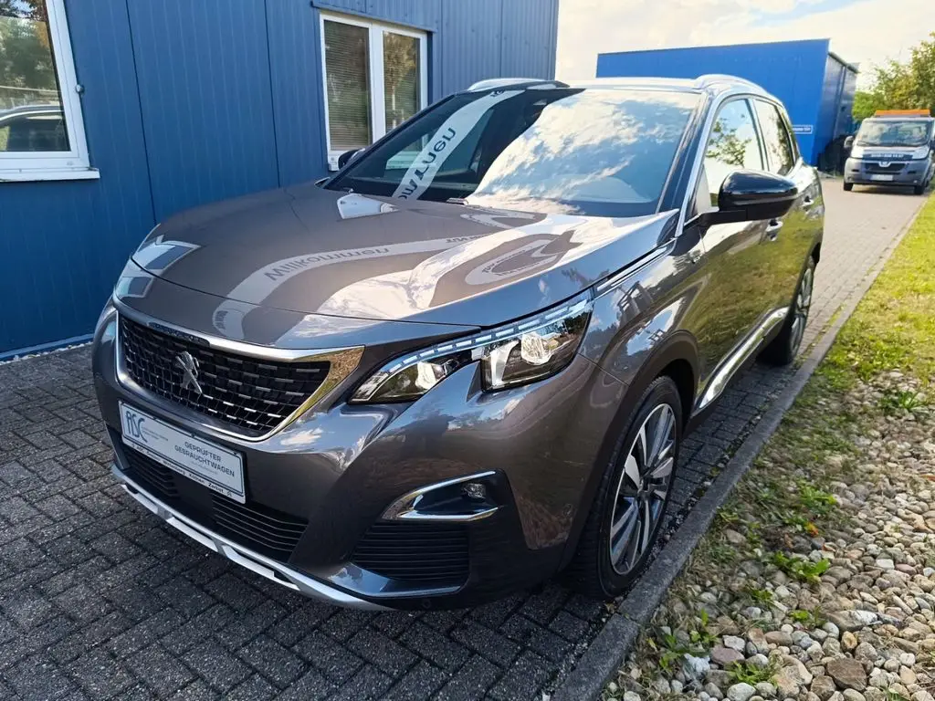 Photo 1 : Peugeot 3008 2020 Diesel