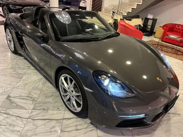 Photo 1 : Porsche Boxster 2023 Essence