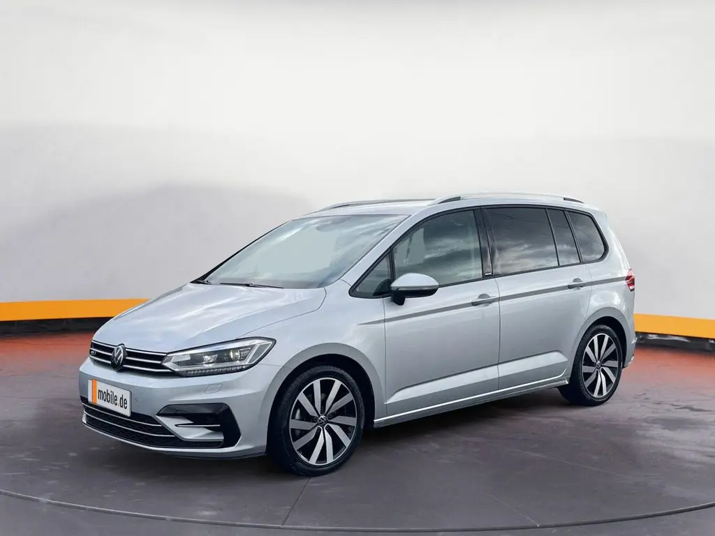 Photo 1 : Volkswagen Touran 2024 Petrol