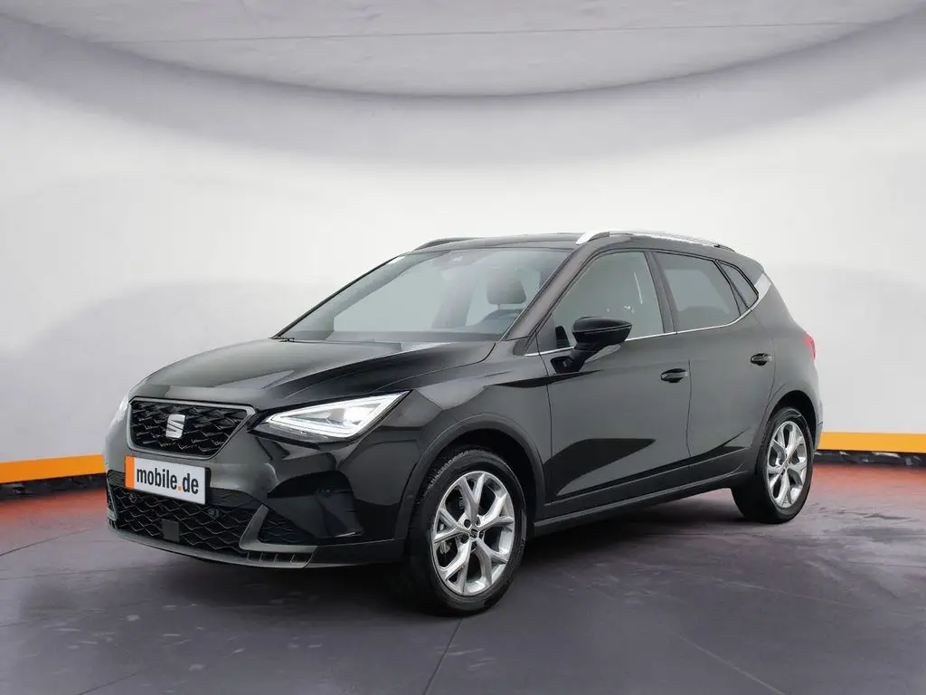 Photo 1 : Seat Arona 2023 Petrol