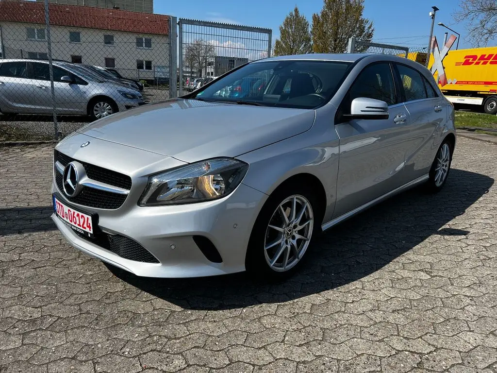 Photo 1 : Mercedes-benz Classe A 2017 Petrol