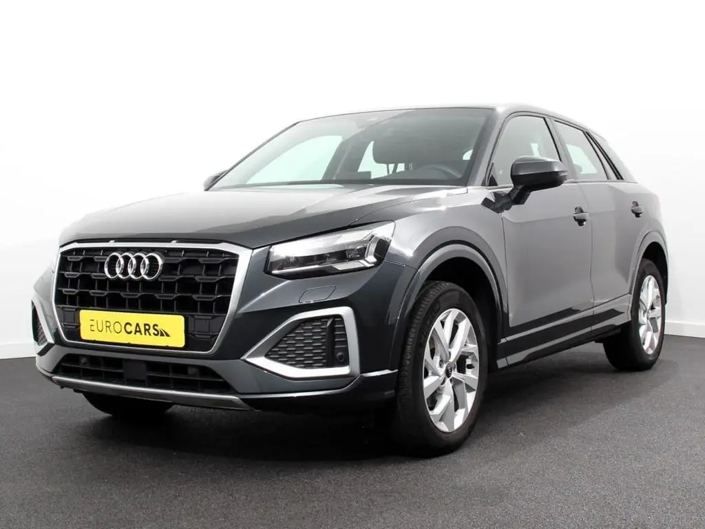 Photo 1 : Audi Q2 2021 Petrol