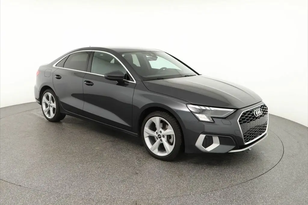 Photo 1 : Audi A3 2020 Petrol