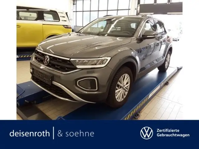 Photo 1 : Volkswagen T-roc 2023 Essence