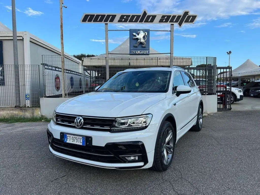 Photo 1 : Volkswagen Tiguan 2018 Diesel