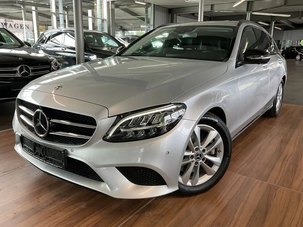 Photo 1 : Mercedes-benz Classe C 2019 Essence