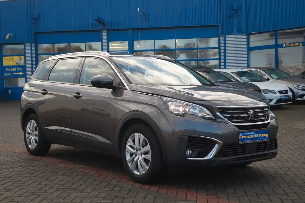 Photo 1 : Peugeot 3008 2019 Diesel