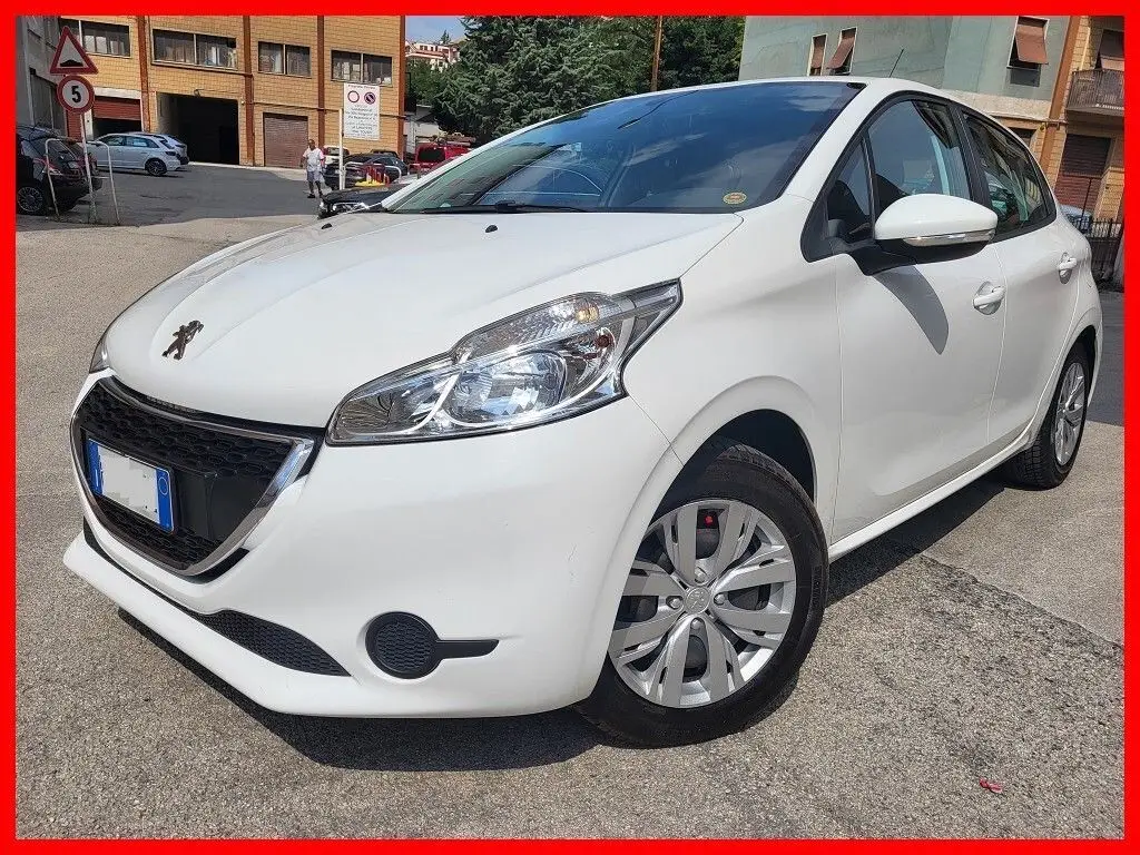 Photo 1 : Peugeot 208 2015 Diesel