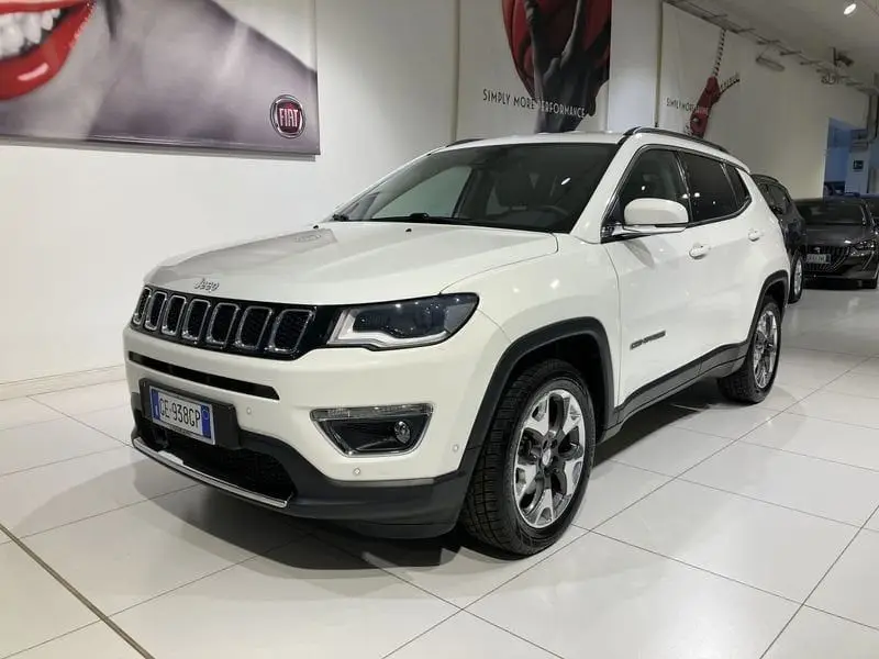 Photo 1 : Jeep Compass 2019 Essence