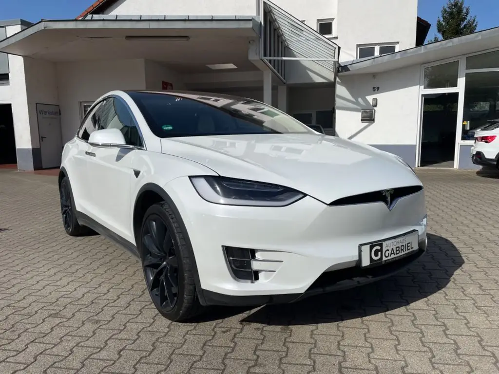 Photo 1 : Tesla Model X 2017 Not specified