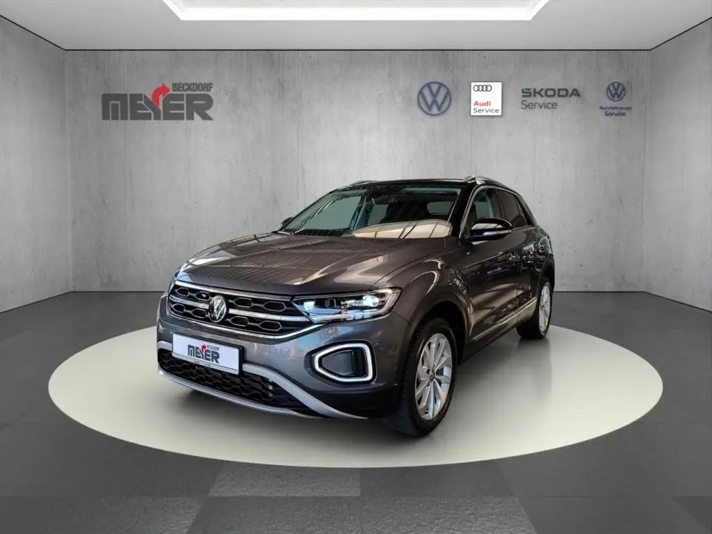 Photo 1 : Volkswagen T-roc 2023 Petrol