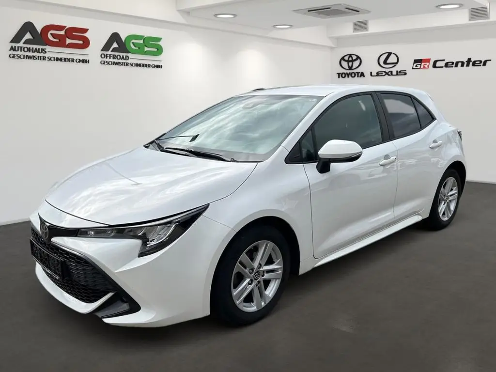 Photo 1 : Toyota Corolla 2020 Petrol