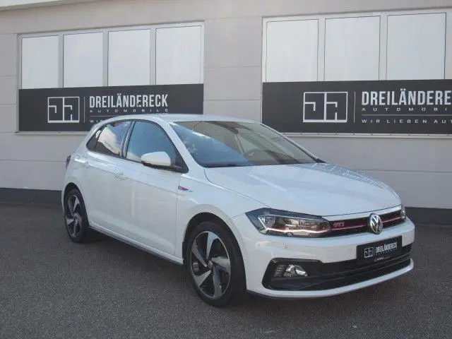 Photo 1 : Volkswagen Polo 2018 Essence