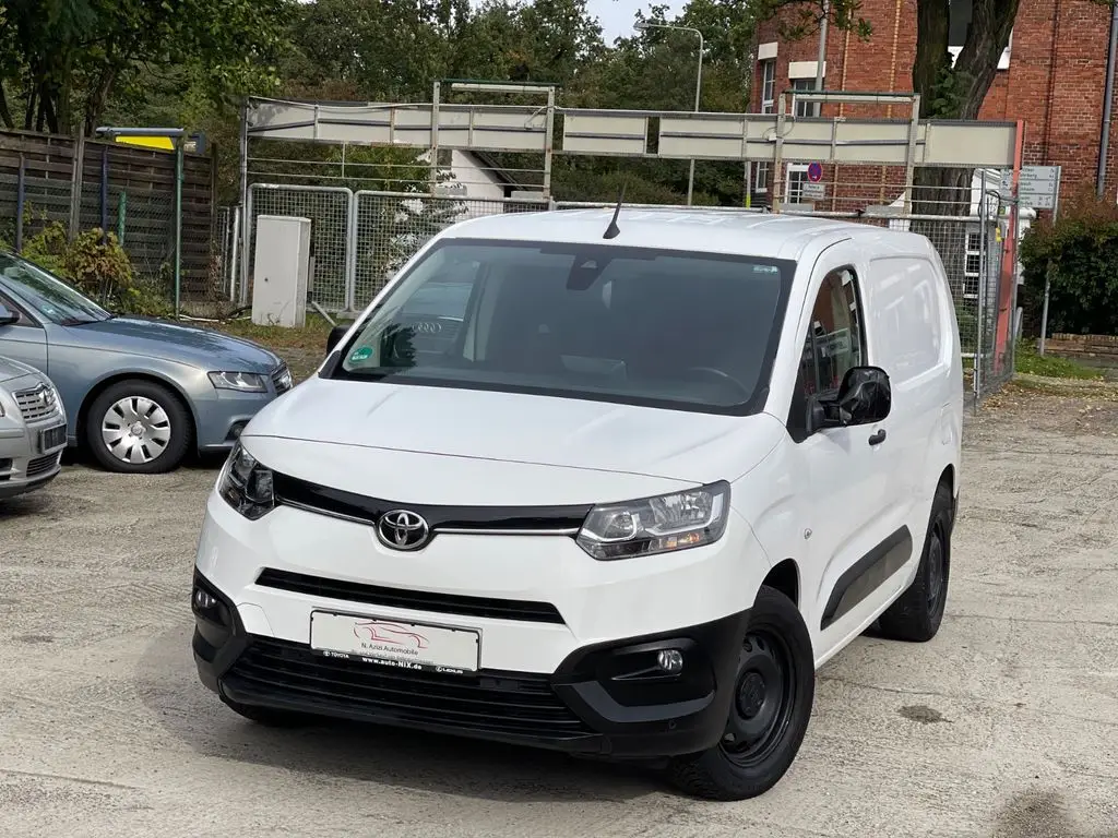 Photo 1 : Toyota Proace 2020 Diesel