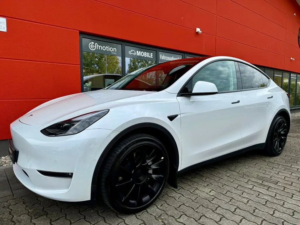 Photo 1 : Tesla Model Y 2022 Not specified