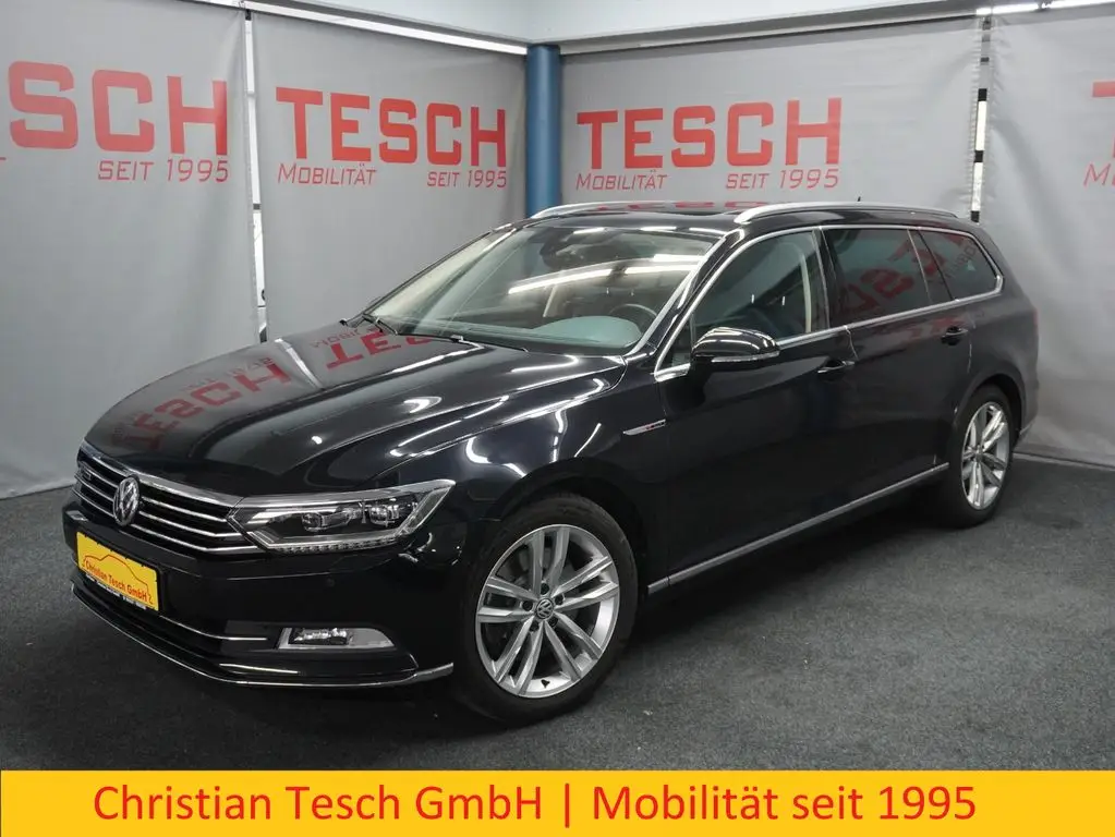 Photo 1 : Volkswagen Passat 2016 Essence