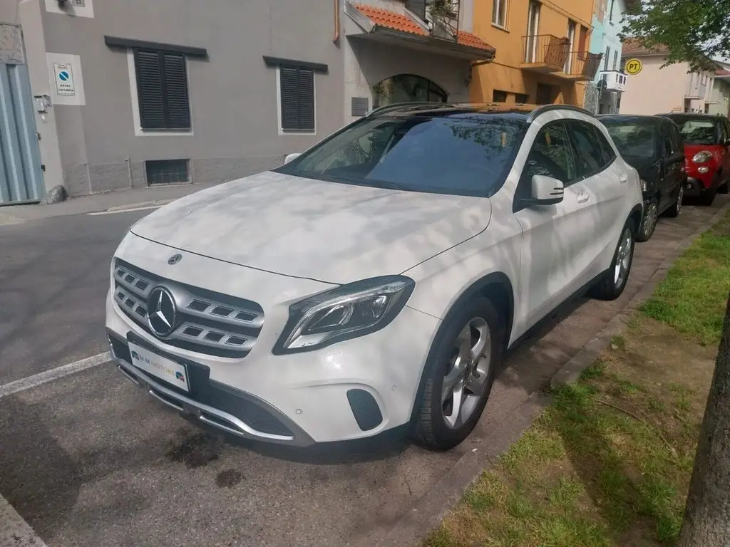 Photo 1 : Mercedes-benz Classe Gla 2019 Essence